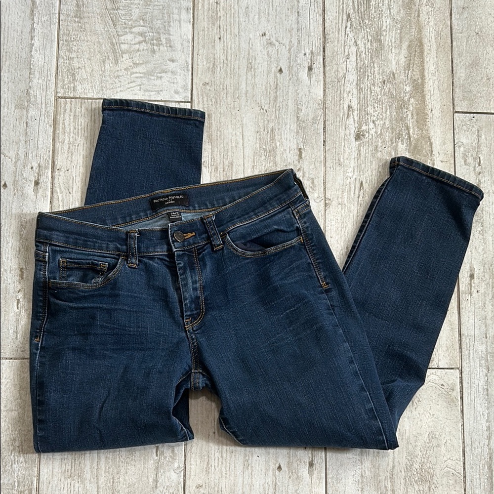 [Banana Republic] Dark Wash Stretch Skinny Jeans - Size 6/28